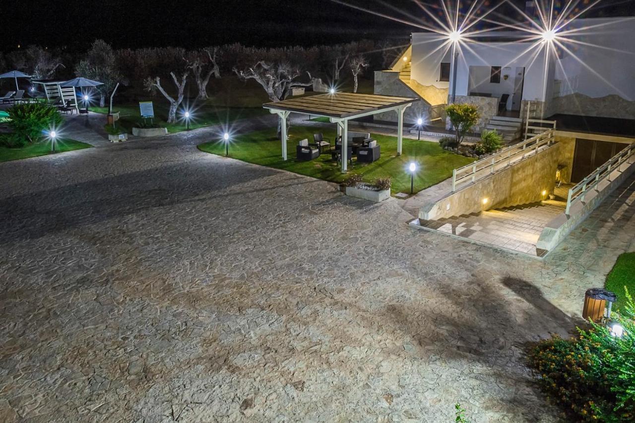 Masseria Un Posto Al Sole Otranto Bagian luar foto