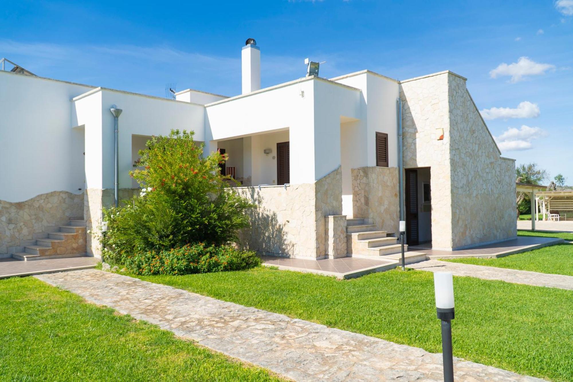 Masseria Un Posto Al Sole Otranto Bagian luar foto